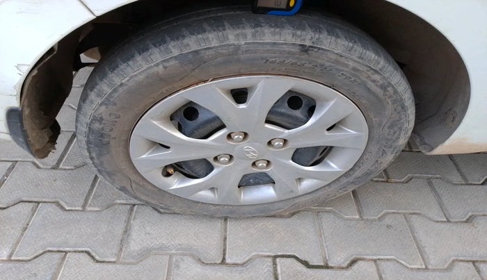 2016 Hyundai Grand i10 SPORTZ 1.2 KAPPA VTVT, Petrol, Manual, 47,514 km, tyre