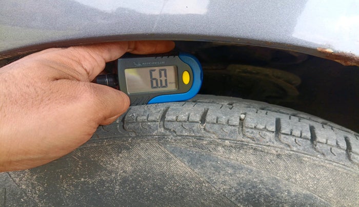 2011 Hyundai i10 ERA 1.1, Petrol, Manual, 48,085 km, tyre