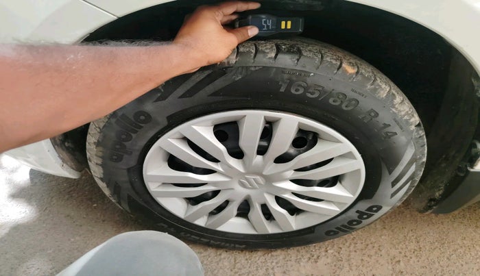 2013 Maruti Swift VXI, Petrol, Manual, 54,058 km, tyre