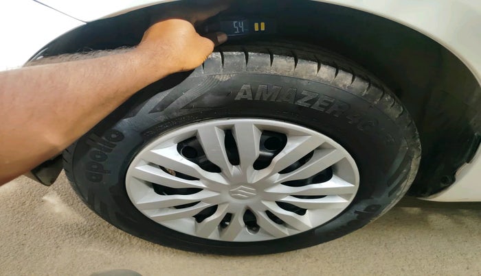 2013 Maruti Swift VXI, Petrol, Manual, 54,058 km, tyre