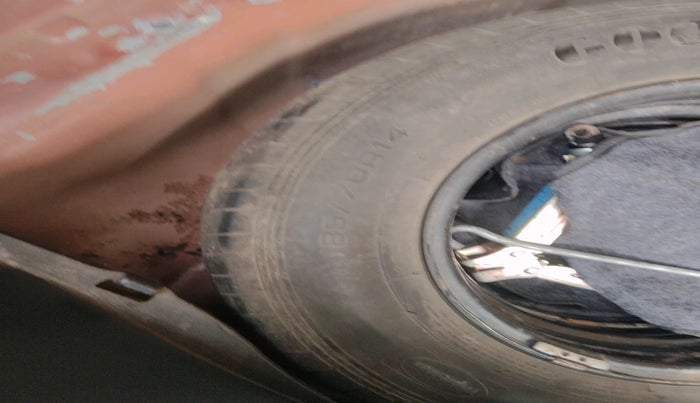 2017 Hyundai Elite i20 MAGNA EXECUTIVE 1.2, Petrol, Manual, 1,00,937 km, tyre