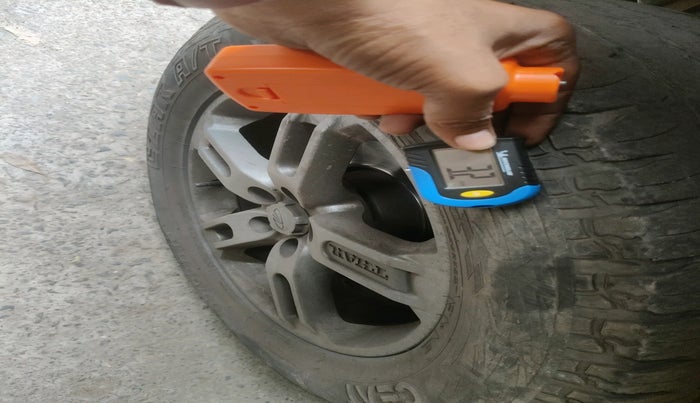 2021 Mahindra Thar LX D AT 4WD HT, Diesel, Automatic, 68,458 km, tyre