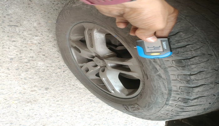 2021 Mahindra Thar LX D AT 4WD HT, Diesel, Automatic, 68,458 km, tyre