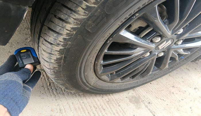 2022 Maruti XL6 ALPHA AT, Petrol, Automatic, 28,000 km, tyre