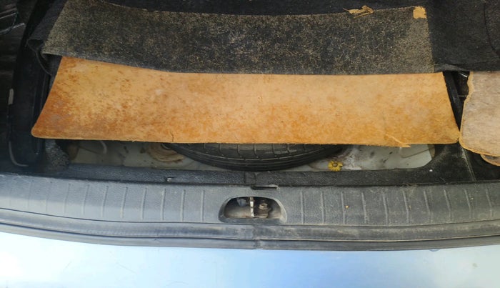 2012 Maruti SX4 ZXI, Petrol, Manual, 1,31,108 km, tyre