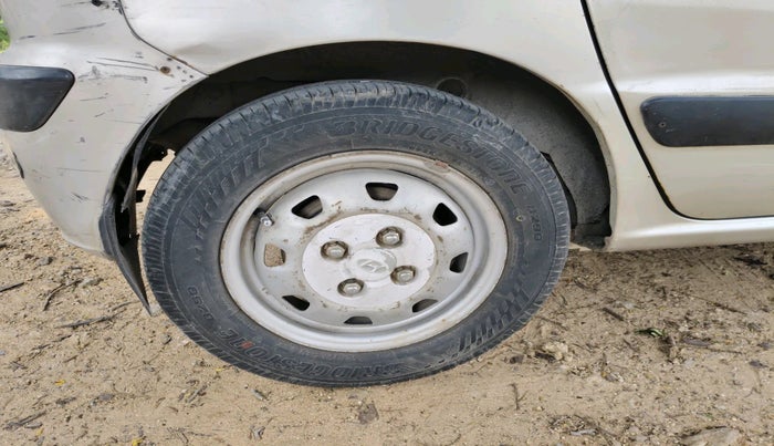 2011 Hyundai Santro Xing GLS, Petrol, Manual, 88,291 km, tyre