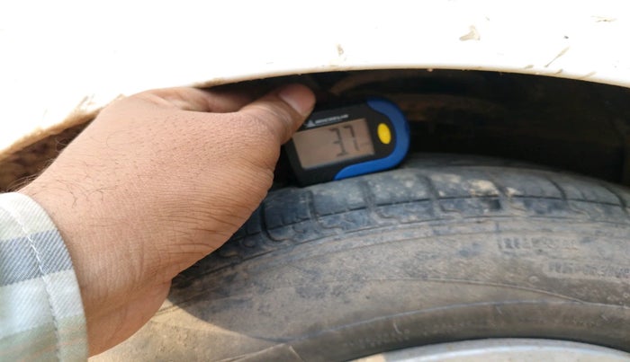 2014 Hyundai Xcent S 1.2, Petrol, Manual, 81,100 km, tyre