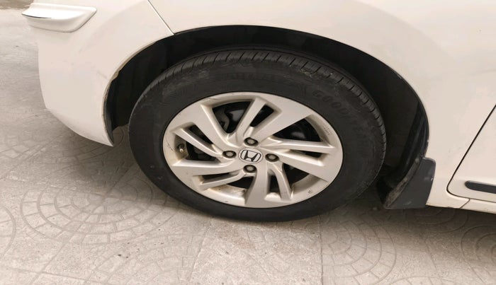 2017 Honda Jazz 1.2L I-VTEC V AT, Petrol, Automatic, 27,129 km, tyre