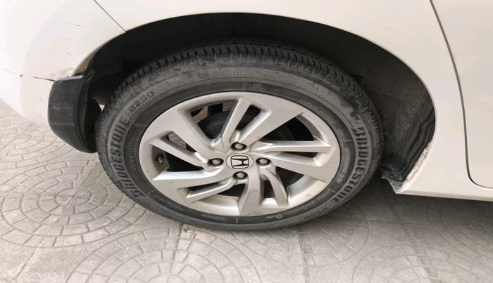 2017 Honda Jazz 1.2L I-VTEC V AT, Petrol, Automatic, 27,129 km, tyre