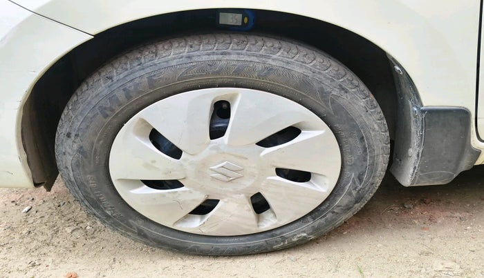 2016 Maruti Celerio ZXI, Petrol, Manual, 40,796 km, tyre