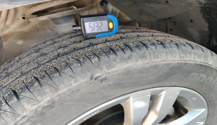 2017 Maruti Vitara Brezza ZDI PLUS, Diesel, Manual, 1,38,776 km, tyre