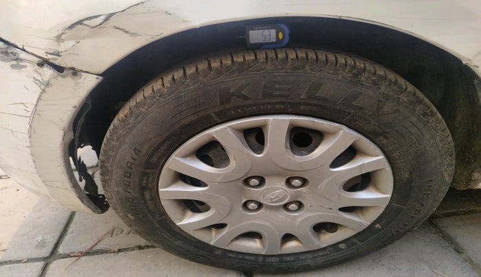 2010 Hyundai i20 MAGNA (O) 1.2, Petrol, Manual, 1,01,876 km, tyre
