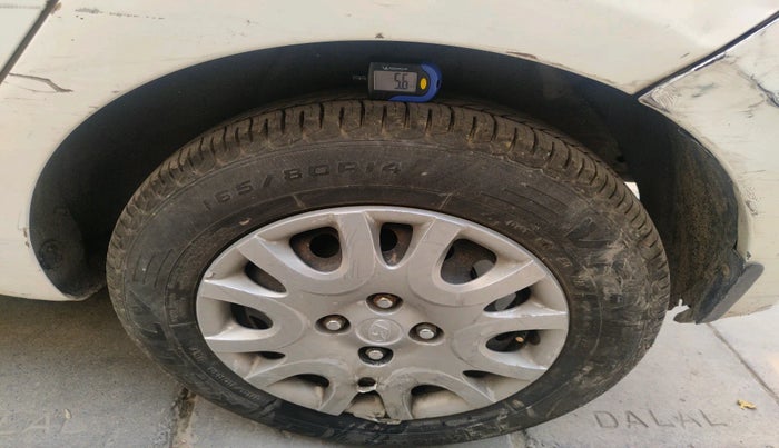 2010 Hyundai i20 MAGNA (O) 1.2, Petrol, Manual, 1,01,876 km, tyre