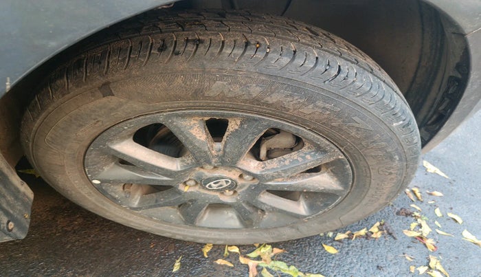 2019 Hyundai Elite i20 SPORTZ PLUS 1.2, Petrol, Manual, 1,06,777 km, tyre