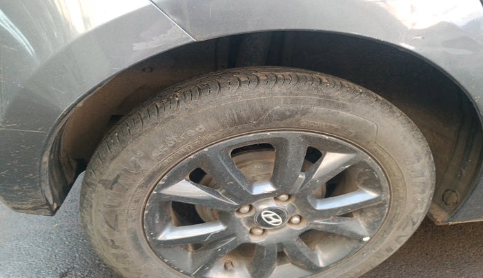 2019 Hyundai Elite i20 SPORTZ PLUS 1.2, Petrol, Manual, 1,06,777 km, tyre