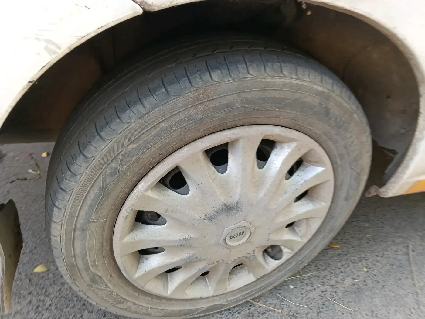 2016 Tata Indigo ECS LX CR4, Diesel, Manual, 1,85,000 km, tyre