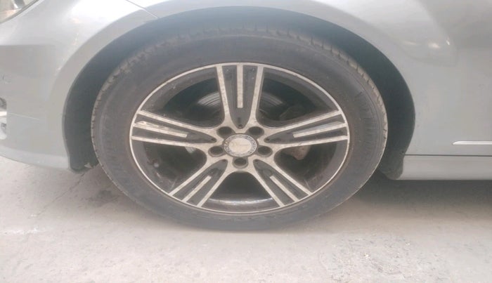 2013 Mercedes Benz C Class C220 CDI ELEGANCE, Diesel, Automatic, 63,411 km, tyre