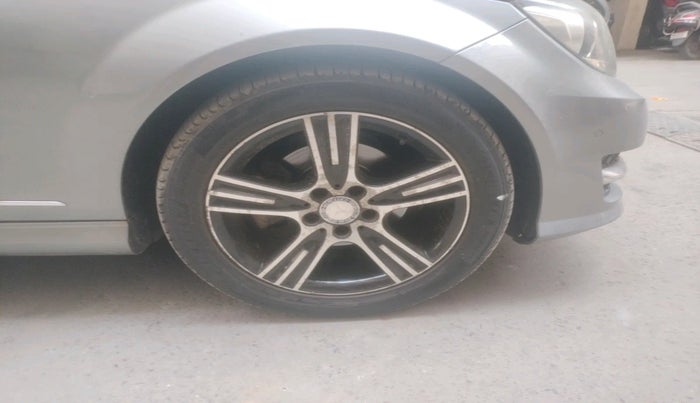 2013 Mercedes Benz C Class C220 CDI ELEGANCE, Diesel, Automatic, 63,411 km, tyre