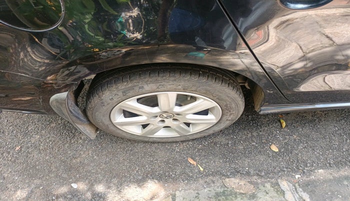 2011 Volkswagen Vento HIGHLINE 1.6 MPI, Petrol, Manual, 16,603 km, tyre