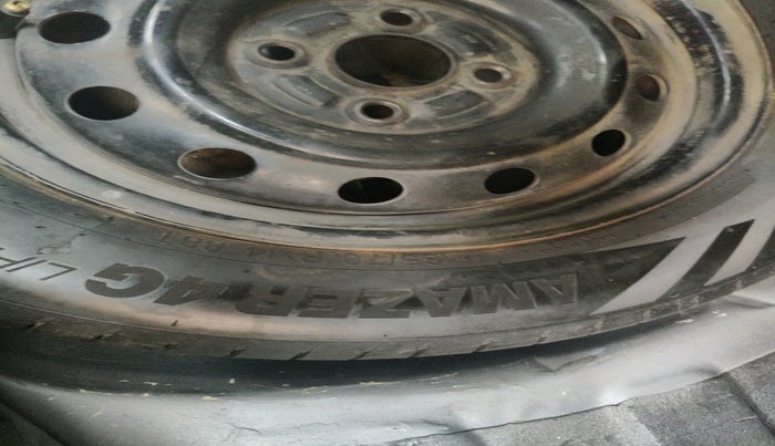 2010 Maruti Ritz VDI, Diesel, Manual, 1,39,427 km, tyre