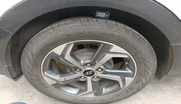 2019 Hyundai Creta SX AT 1.6 PETROL, Petrol, Automatic, 1,01,271 km, tyre