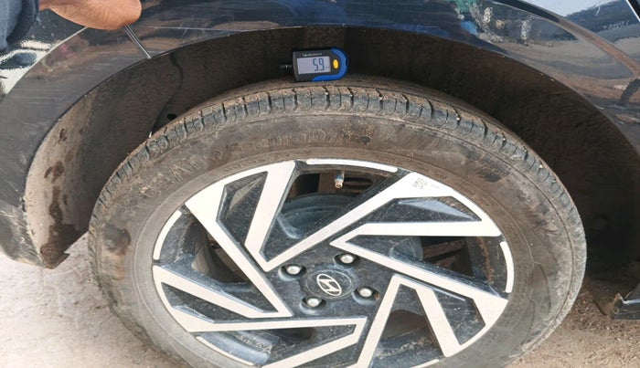 2024 Hyundai NEW I20 ASTA 1.2 MT, Petrol, Manual, 16,969 km, tyre