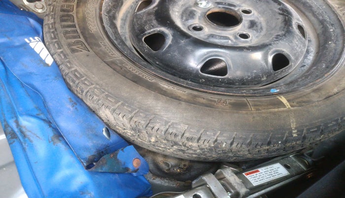 2018 Maruti Alto K10 VXI, Petrol, Manual, 31,702 km, tyre