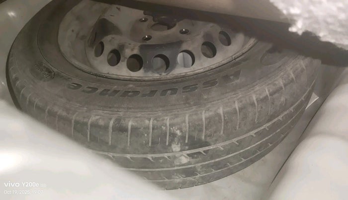 2017 Hyundai Grand i10 SPORTZ 1.2 KAPPA VTVT, Petrol, Manual, 78,171 km, tyre