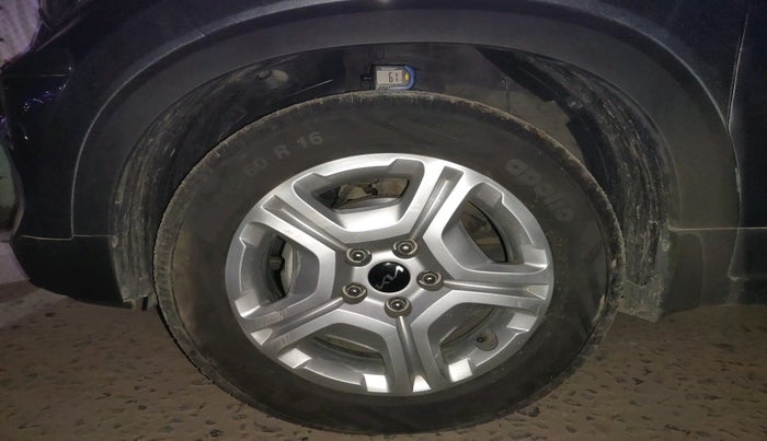 2023 KIA SONET HTK PLUS 1.0 IMT, Petrol, Manual, 29,801 km, tyre