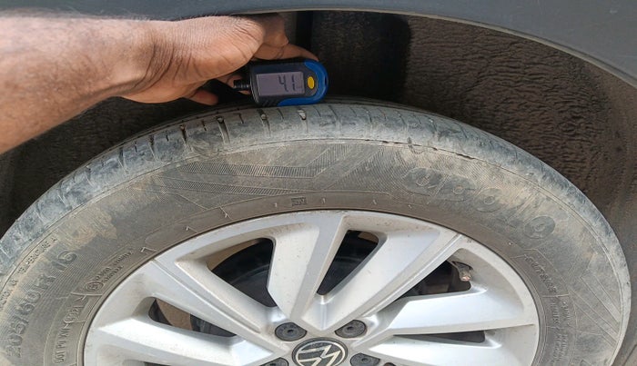 2022 Volkswagen TAIGUN HIGHLINE 1.0 TSI MT, Petrol, Manual, 53,239 km, tyre