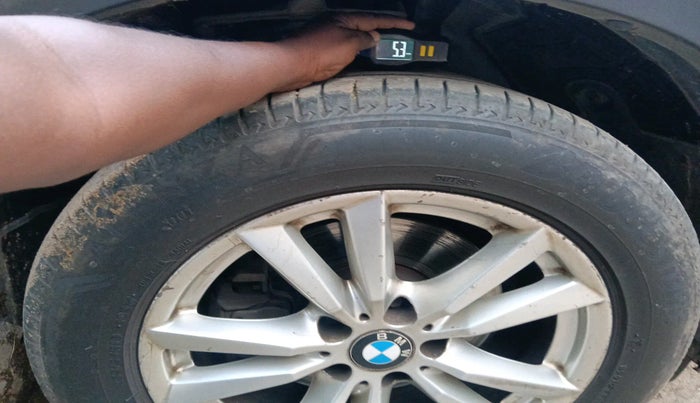 2016 BMW X5 XDRIVE 30 D, Diesel, Automatic, 1,17,533 km, tyre