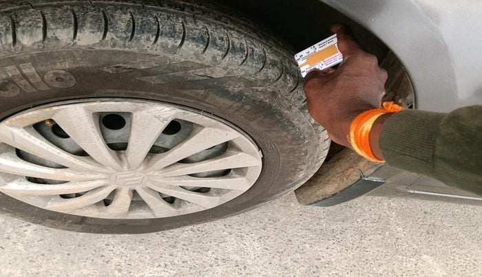 2016 Maruti Swift Dzire VXI (O), Petrol, Manual, 63,736 km, tyre