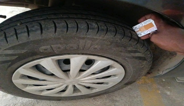 2016 Maruti Swift Dzire VXI (O), Petrol, Manual, 63,736 km, tyre