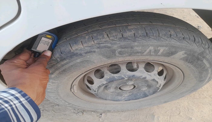 2021 Maruti Alto LXI, Petrol, Manual, 32,469 km, tyre