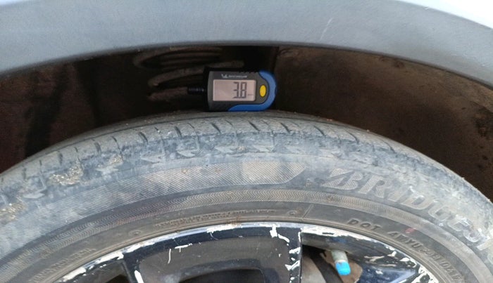 2018 Maruti IGNIS ZETA 1.2, Petrol, Manual, 52,119 km, tyre