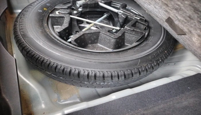 2020 Tata ALTROZ XT PETROL, Petrol, Manual, 34,499 km, tyre