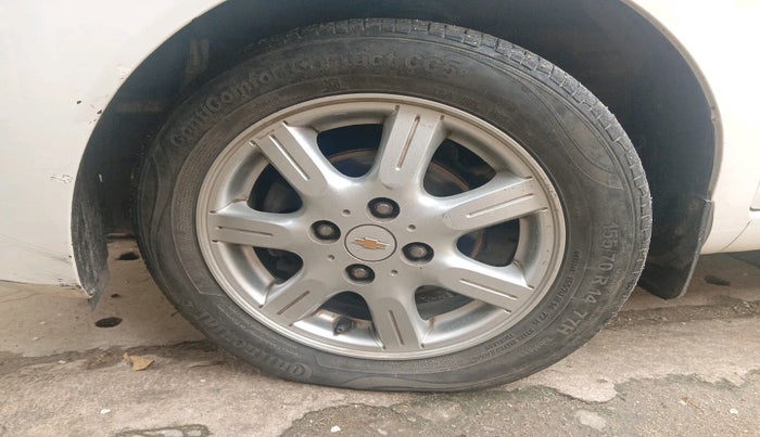 2010 Chevrolet Beat LT PETROL, Petrol, Manual, 83,102 km, tyre