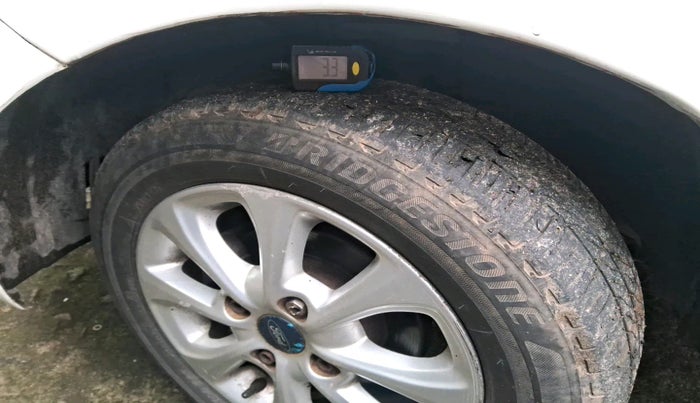 2011 Ford Figo LXI 1.4 DIESEL, Diesel, Manual, 1,10,072 km, tyre
