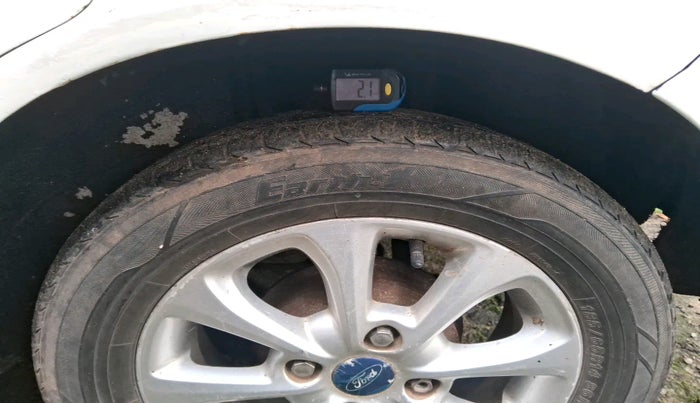 2011 Ford Figo LXI 1.4 DIESEL, Diesel, Manual, 1,10,072 km, tyre