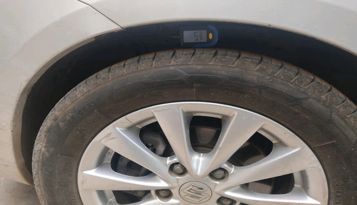 2015 Maruti Ertiga ZDI, Diesel, Manual, 2,69,718 km, tyre