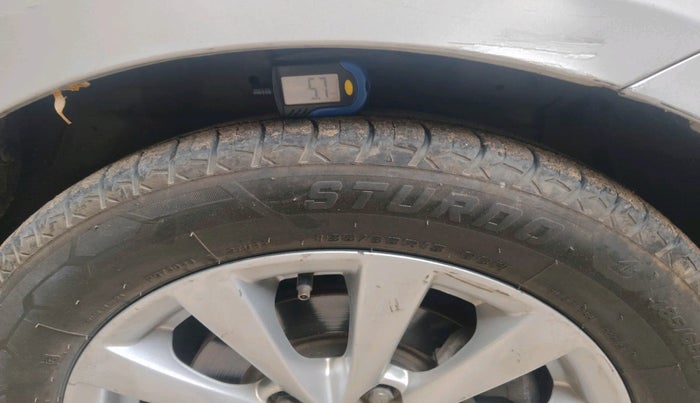 2015 Maruti Ertiga ZDI, Diesel, Manual, 2,69,718 km, tyre