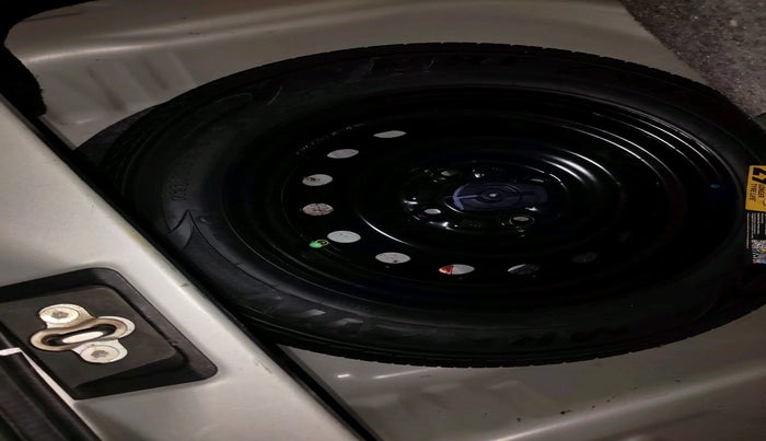 2019 Maruti New Wagon-R ZXI 1.2 AMT, Petrol, Automatic, 33,391 km, tyre