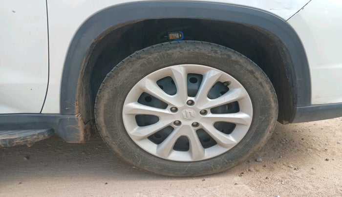 2023 Maruti Grand Vitara SIGMA SMART HYBRID, Petrol, Manual, 35,056 km, tyre
