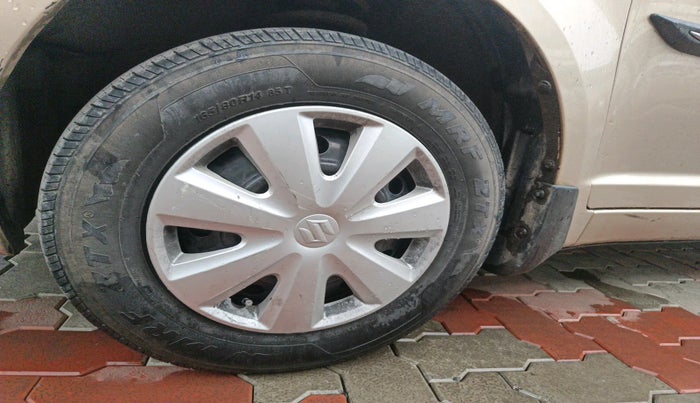 2011 Maruti Swift Dzire VXI, Petrol, Manual, 73,094 km, tyre