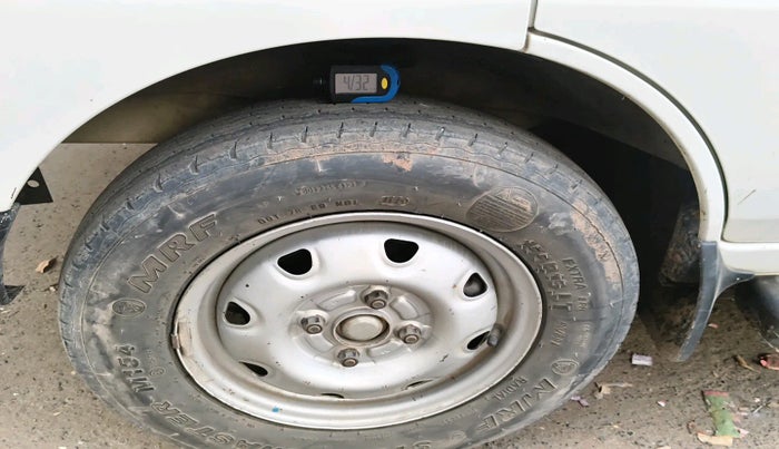 2011 Maruti Eeco 7 STR, Petrol, Manual, 65,534 km, tyre