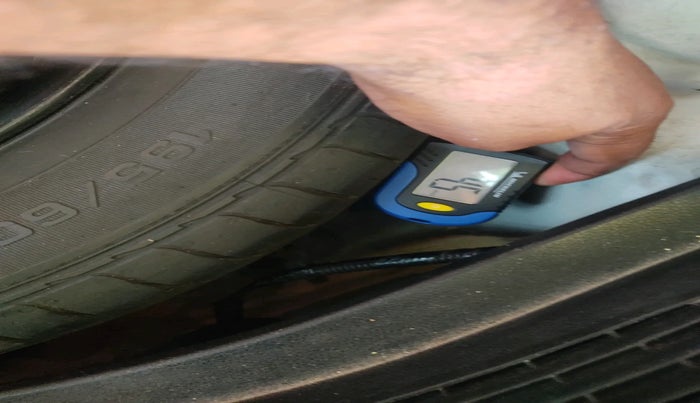 2017 Honda WR-V 1.5L I-DTEC VX MT, Diesel, Manual, 1,51,150 km, tyre