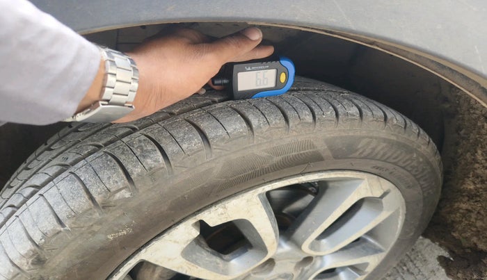 2015 Hyundai i20 Active 1.4 SX, Diesel, Manual, 1,29,405 km, tyre