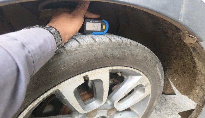 2015 Hyundai i20 Active 1.4 SX, Diesel, Manual, 1,29,405 km, tyre