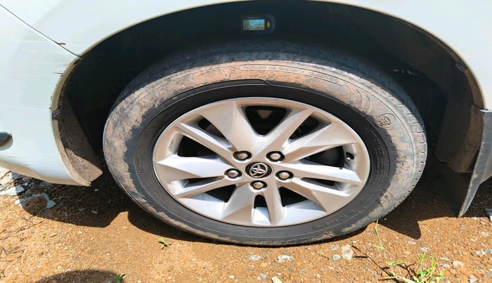 2018 Toyota Innova Crysta 2.4 VX 7 STR, Diesel, Manual, 46,704 km, tyre