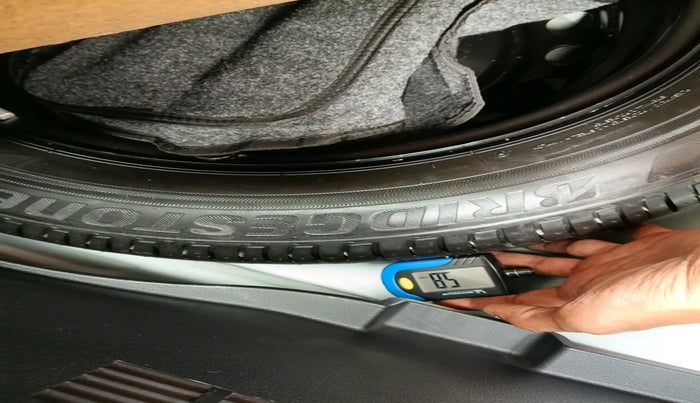 2023 Hyundai NEW I20 ASTA 1.2 MT, Petrol, Manual, 10,771 km, tyre